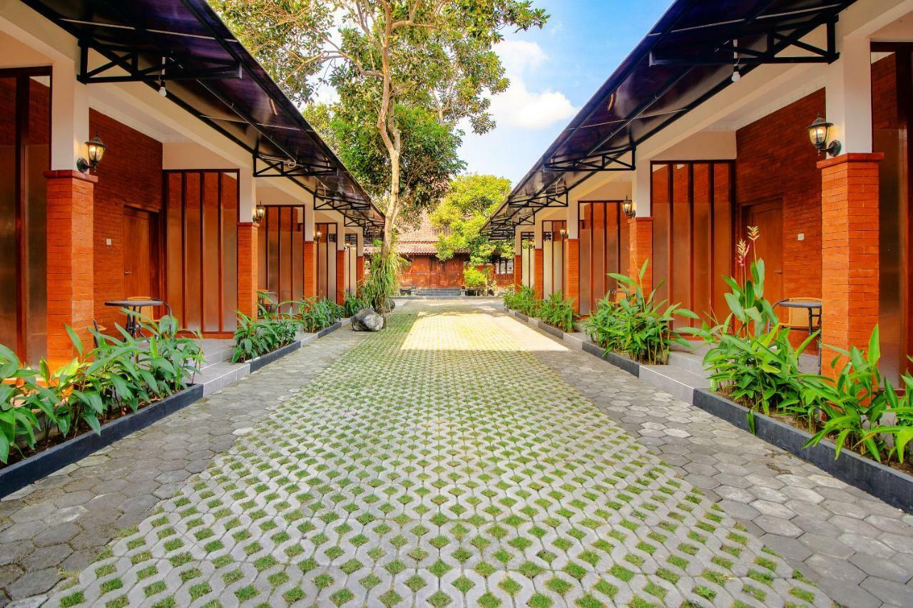 Oyo 1473 Omah Tentrem Syariah Hotel